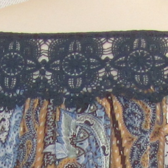 One World Crochet Detail Blouse - Picture 8 of 9